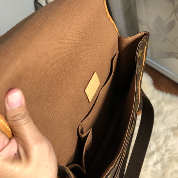 fbpageLuxonlinecanada❌sold out‼️
 Vuitton Bosphore Pm ❤️❤️❤️ - Picture 8 of 17